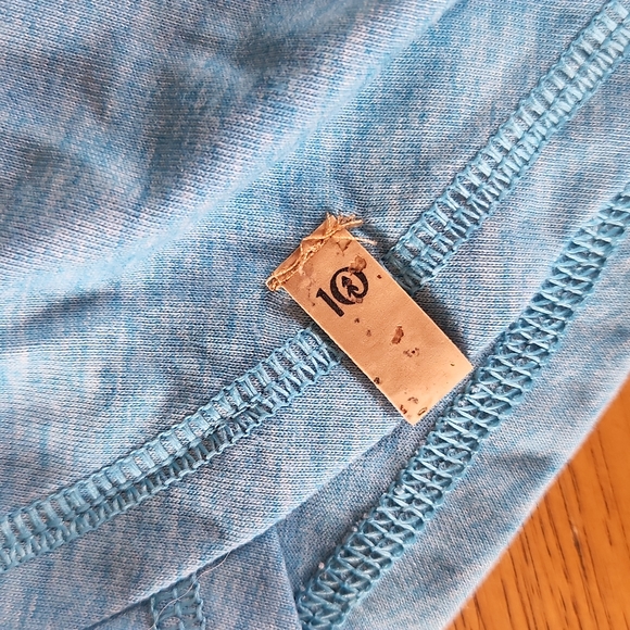 Tentree Ladies T Shirt - Picture 4 of 4